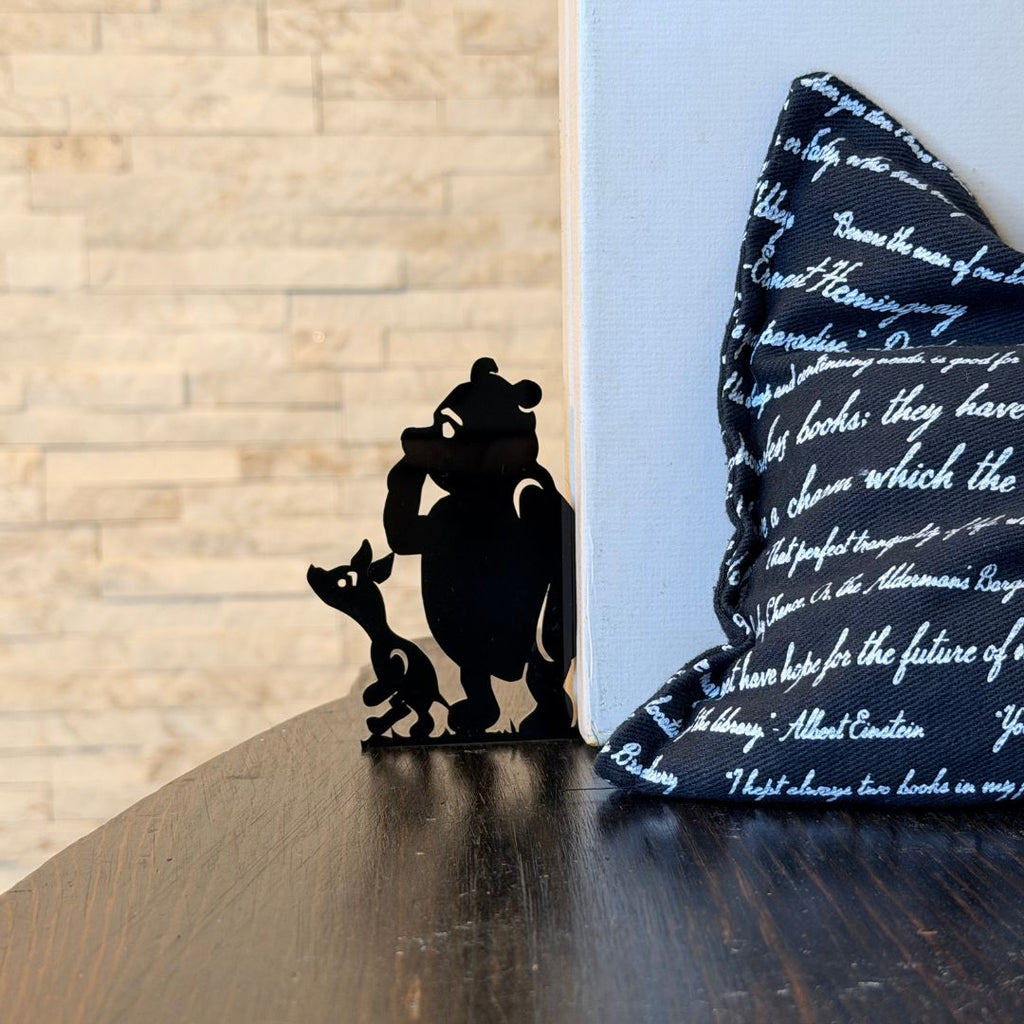 Pooh & Piglet Bookshelf Silhouette